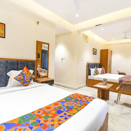 Fabhotel Prime The Golden Plaza - Nr Tarapith Temple Extérieur photo