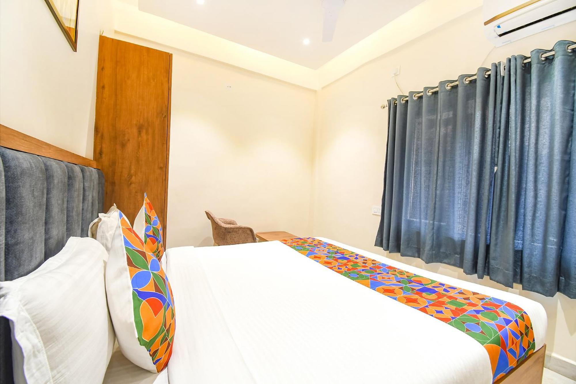 Fabhotel Prime The Golden Plaza - Nr Tarapith Temple Extérieur photo