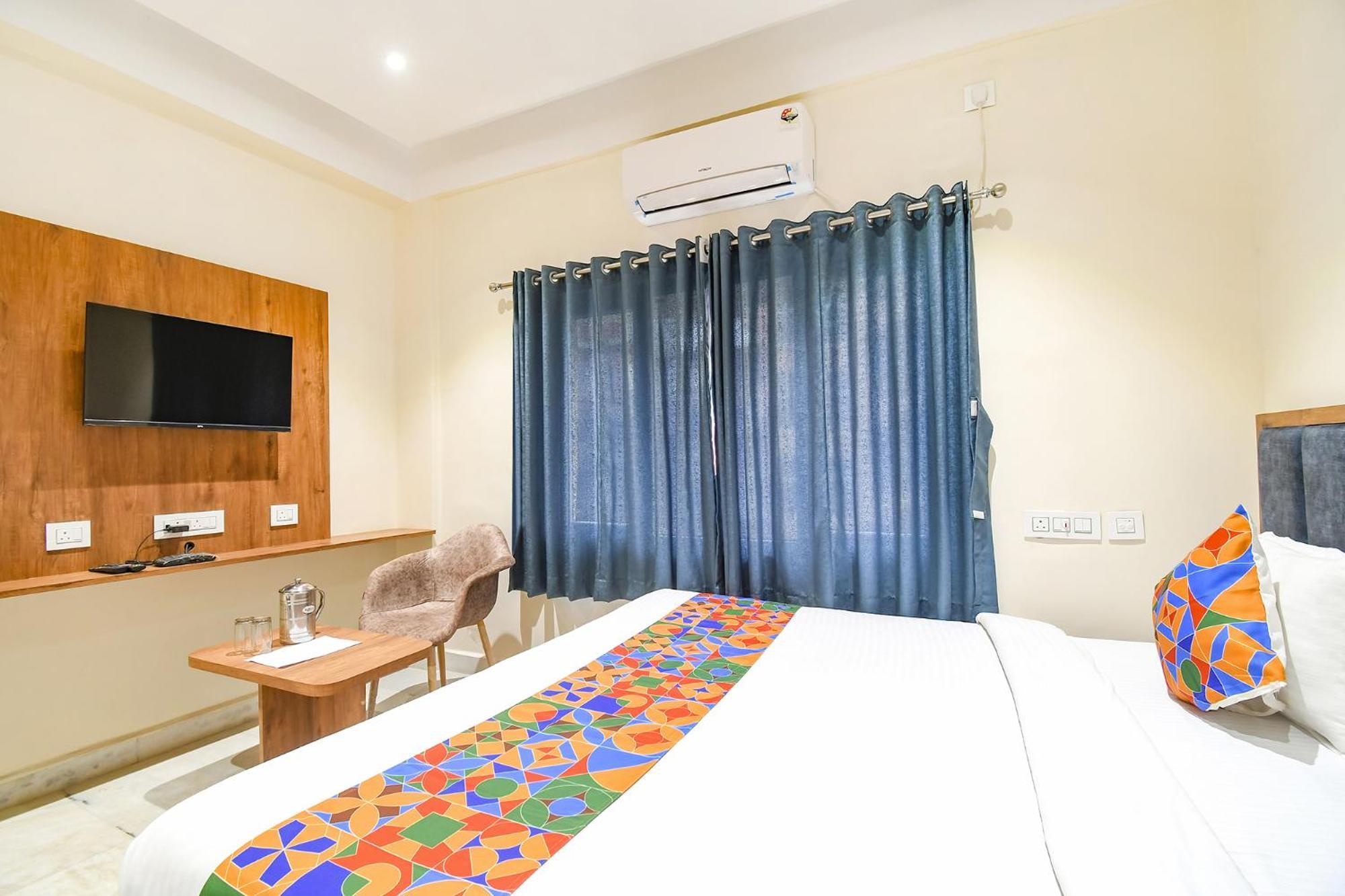 Fabhotel Prime The Golden Plaza - Nr Tarapith Temple Extérieur photo